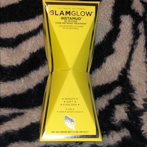 GlamGlow instamud pore refining treatment